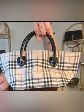Burberry Canvas tote in Classic Novacheck/leather handles
